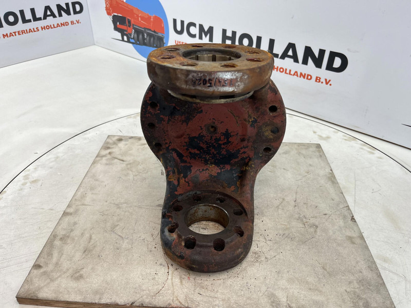 Liebherr LT 1090 Steering knuckle 16 holes - Manga de eixo por Guindaste: foto 5 Liebherr LT 1090 Steering knuckle 16 holes - Manga de eixo por Guindaste: foto 5