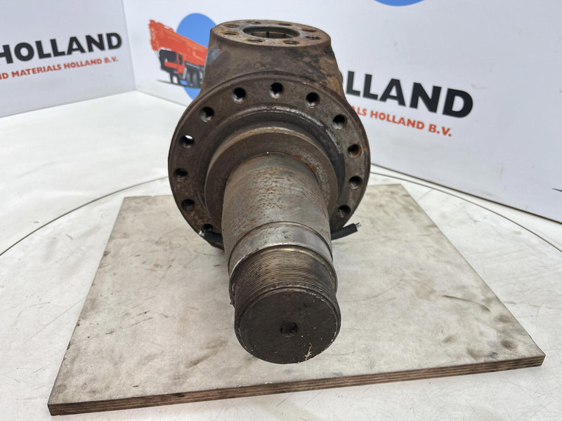 Liebherr LT 1090 Steering knuckle 16 holes - Manga de eixo por Guindaste: foto 2 Liebherr LT 1090 Steering knuckle 16 holes - Manga de eixo por Guindaste: foto 2