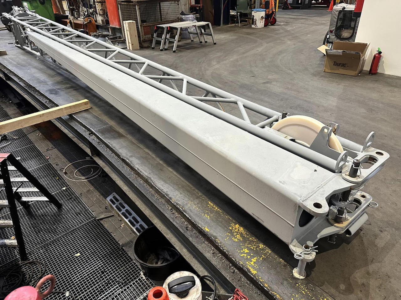 Liebherr LTM 1030-2.1 double jib 14,4 meter - Lança: foto 4 Liebherr LTM 1030-2.1 double jib 14,4 meter - Lança: foto 4