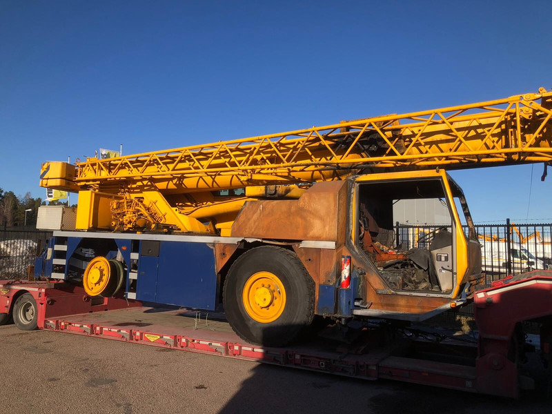 Liebherr LTM 1030-2 - Grua todo o terreno: foto 1 Liebherr LTM 1030-2 - Grua todo o terreno: foto 1