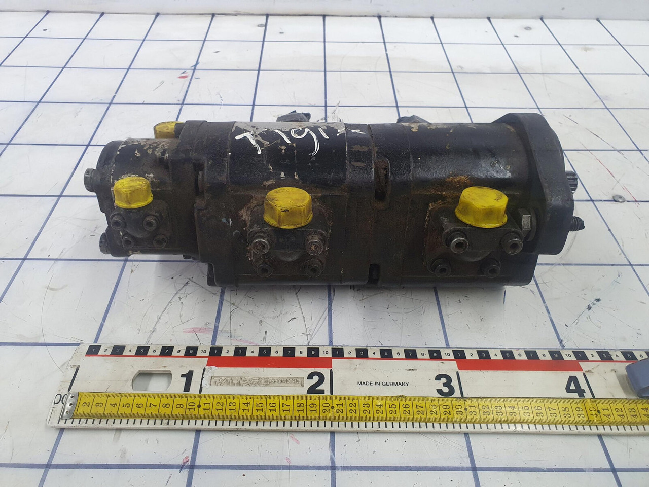 Liebherr LTM 1050-1 TRIPLE GEAR PUMP - Bomba hidráulica por Grua móvel: foto 1 Liebherr LTM 1050-1 TRIPLE GEAR PUMP - Bomba hidráulica por Grua móvel: foto 1