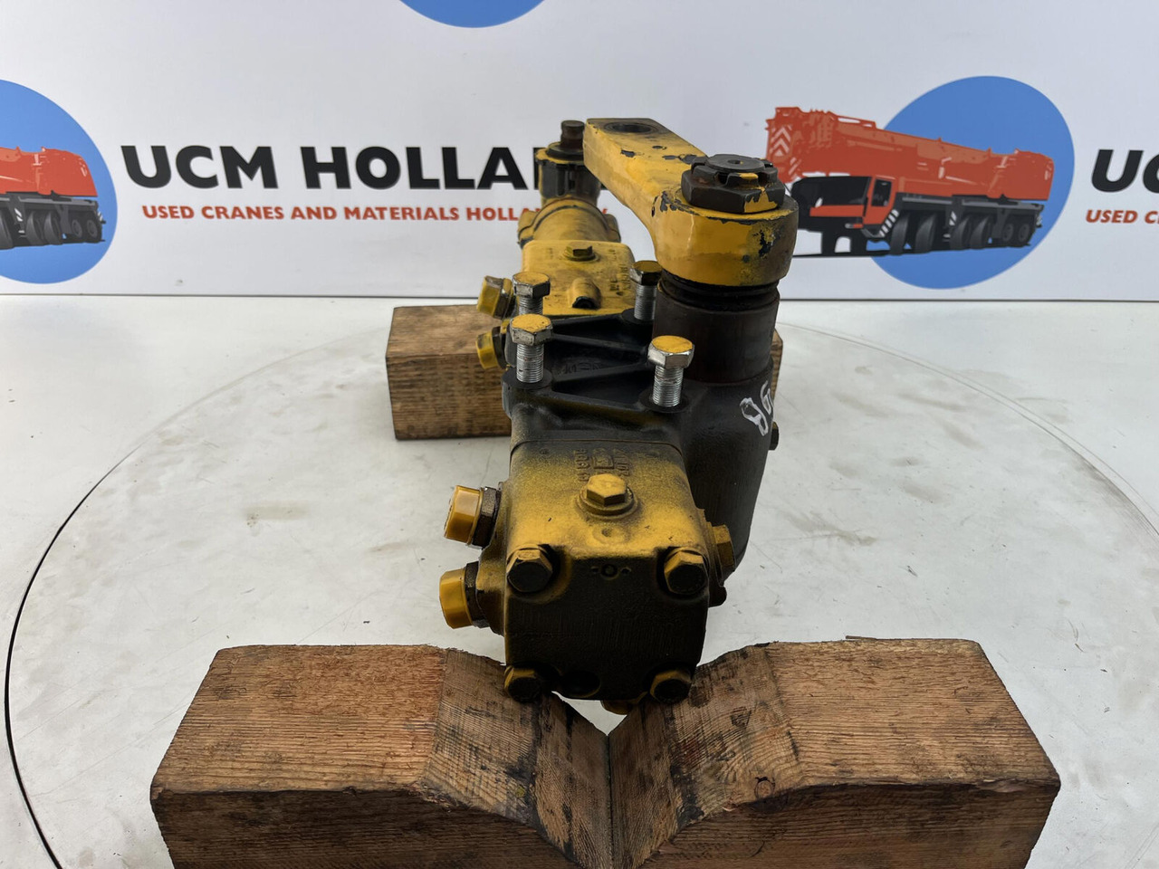 Liebherr LTM 1050-1 steering box - Caixa de direção por Grua móvel: foto 2 Liebherr LTM 1050-1 steering box - Caixa de direção por Grua móvel: foto 2