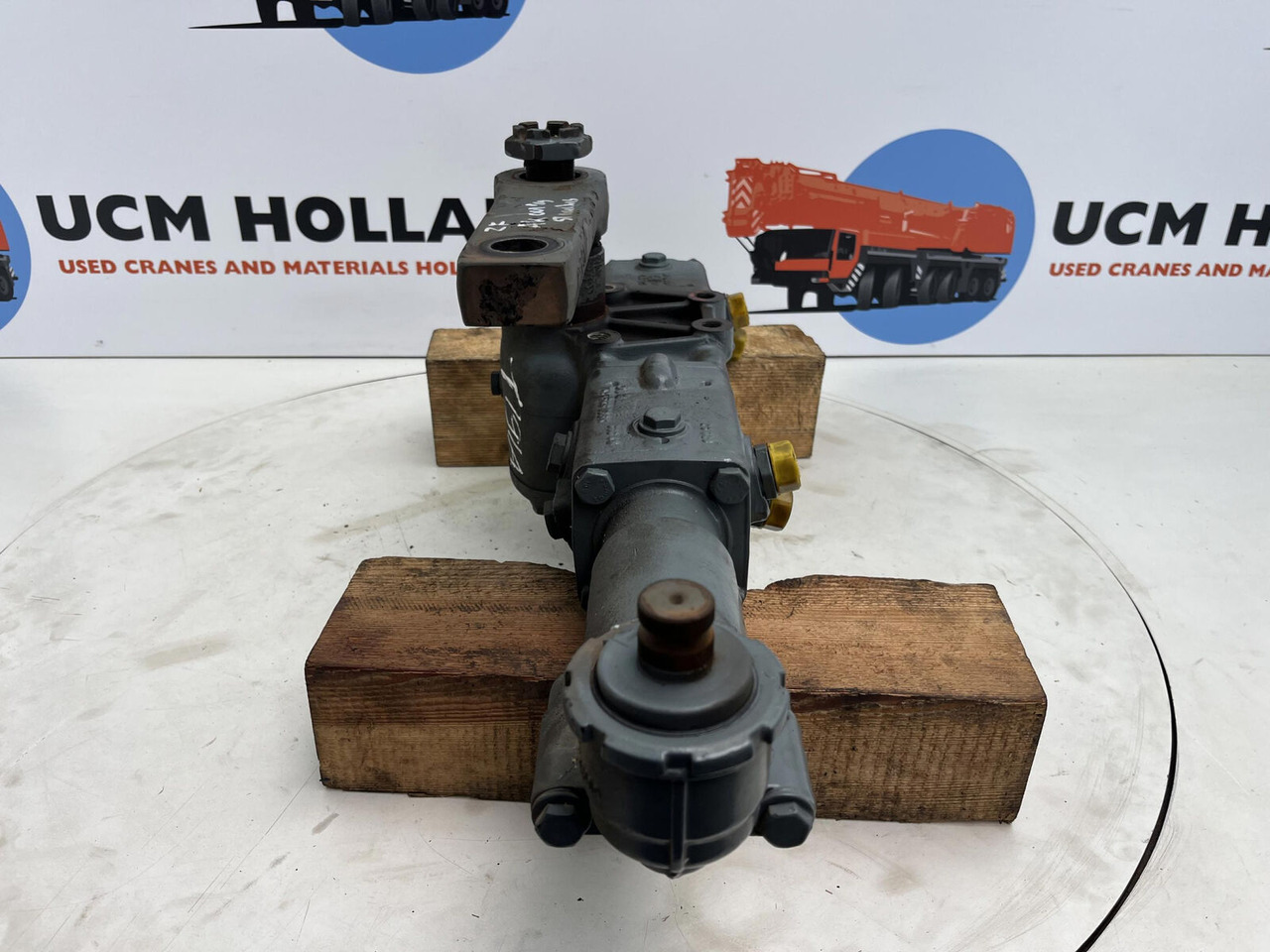 Liebherr LTM 1050-1 steering box - Caixa de direção por Grua móvel: foto 4 Liebherr LTM 1050-1 steering box - Caixa de direção por Grua móvel: foto 4