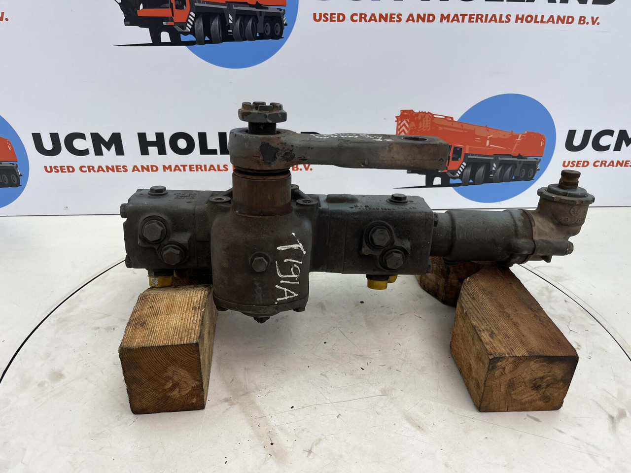 Liebherr LTM 1050-1 steering box - Caixa de direção por Grua móvel: foto 3 Liebherr LTM 1050-1 steering box - Caixa de direção por Grua móvel: foto 3