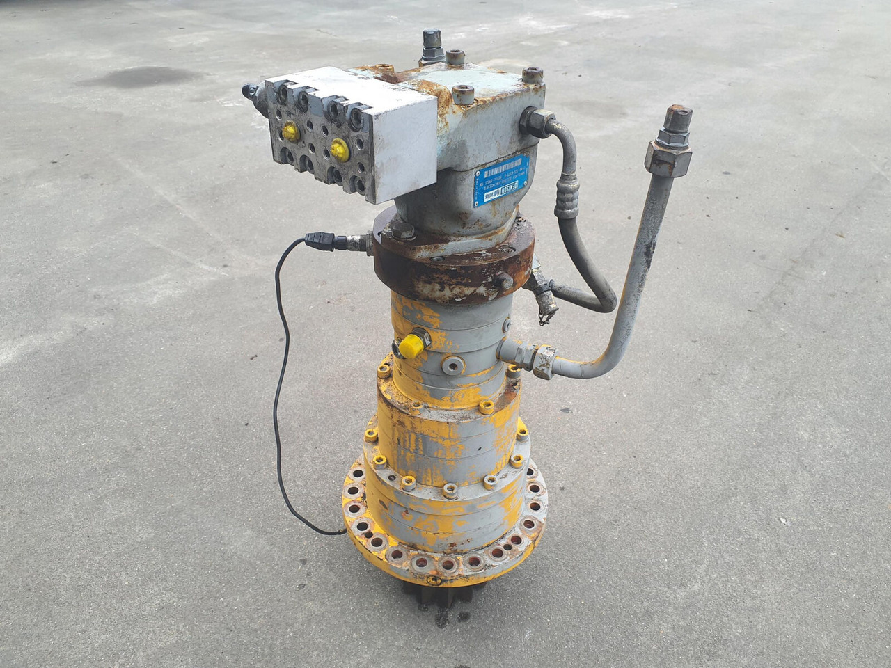 Liebherr LTM 1060-2 Slewing gear - Motor de giro por Grua móvel: foto 4 Liebherr LTM 1060-2 Slewing gear - Motor de giro por Grua móvel: foto 4