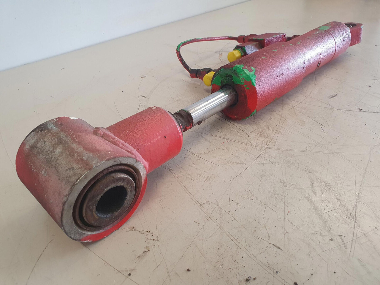 Liebherr LTM 1060-2 cabin tilt cylinder - Cilindro hidráulico por Grua móvel: foto 2 Liebherr LTM 1060-2 cabin tilt cylinder - Cilindro hidráulico por Grua móvel: foto 2