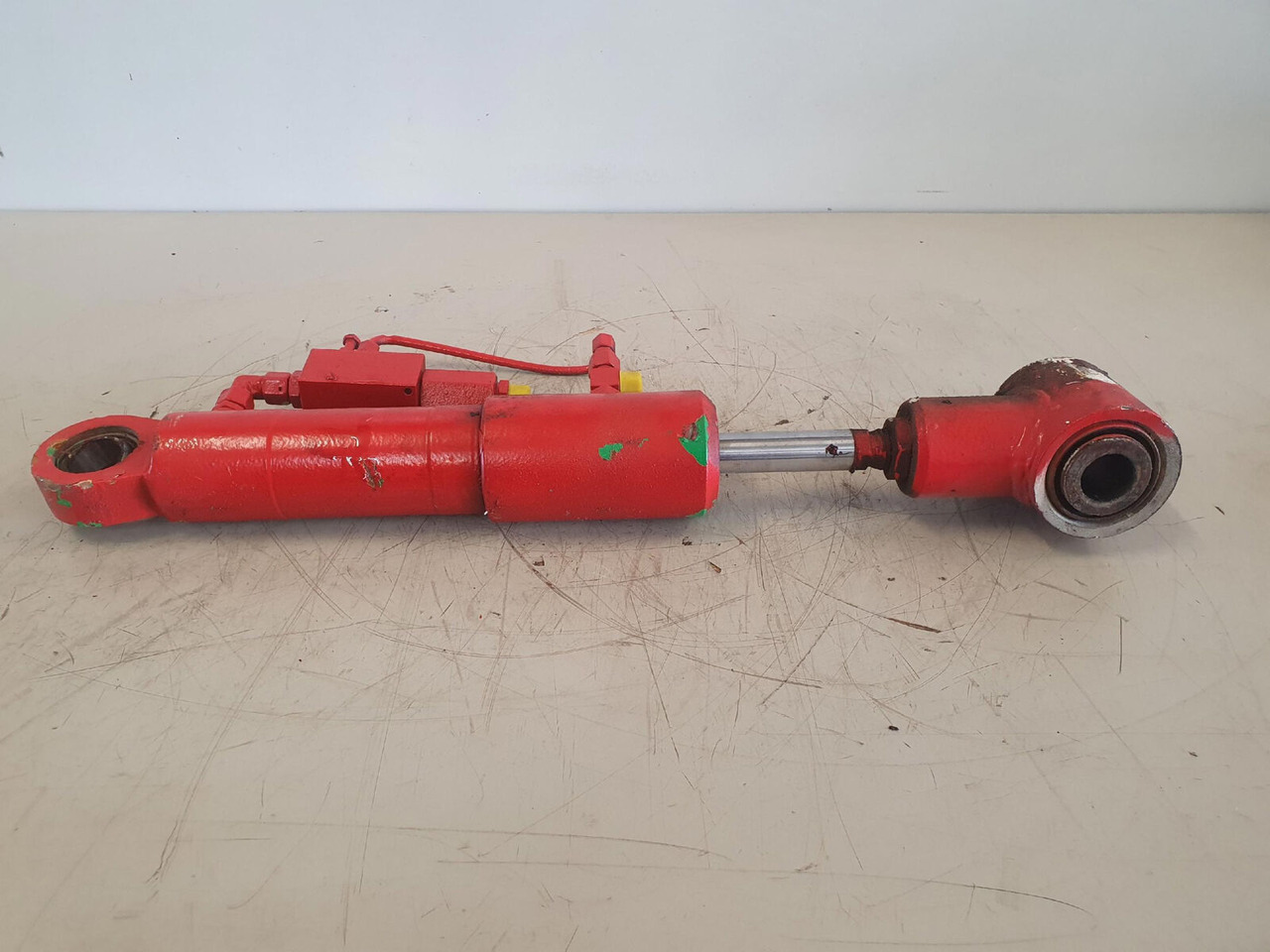 Liebherr LTM 1060-2 cabin tilt cylinder - Cilindro hidráulico por Grua móvel: foto 4 Liebherr LTM 1060-2 cabin tilt cylinder - Cilindro hidráulico por Grua móvel: foto 4