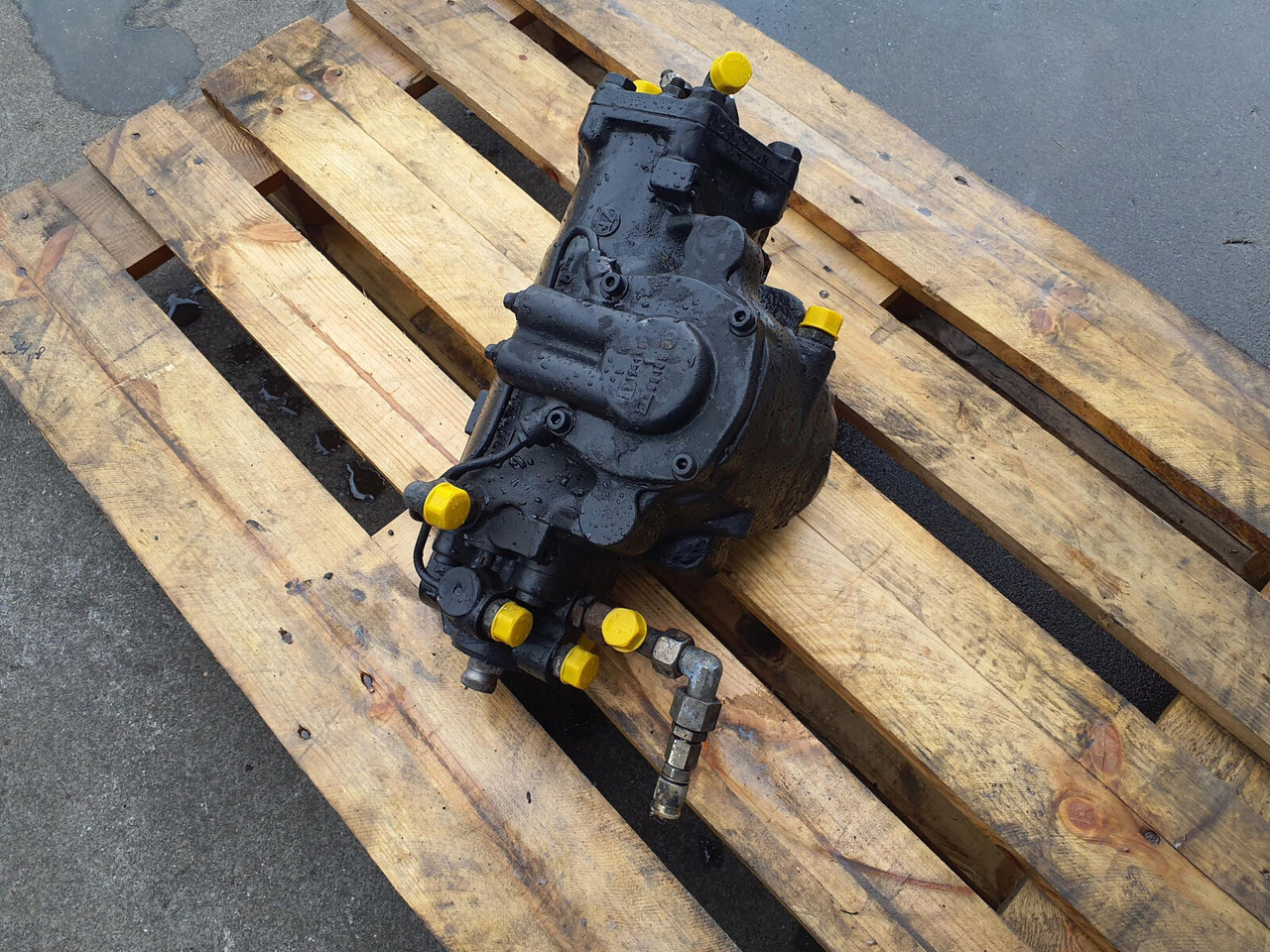 Liebherr LTM 1060-2 steering gear - Caixa de direção por Grua móvel: foto 1 Liebherr LTM 1060-2 steering gear - Caixa de direção por Grua móvel: foto 1