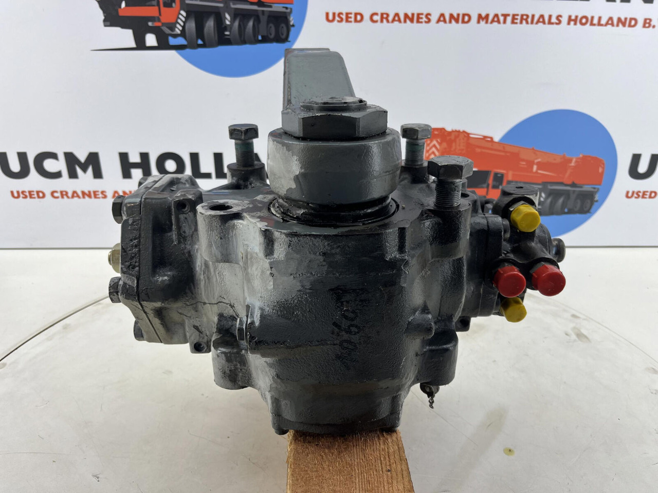 Liebherr LTM 1060-3 steering box - Caixa de direção por Guindaste: foto 2 Liebherr LTM 1060-3 steering box - Caixa de direção por Guindaste: foto 2