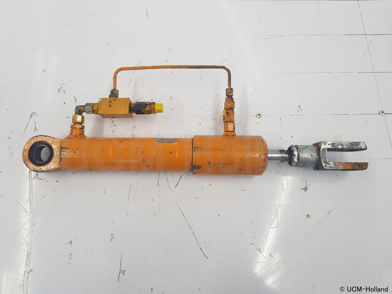 Liebherr LTM 1080-1 cabin tilt cylinder - Cilindro hidráulico por Grua móvel: foto 1 Liebherr LTM 1080-1 cabin tilt cylinder - Cilindro hidráulico por Grua móvel: foto 1
