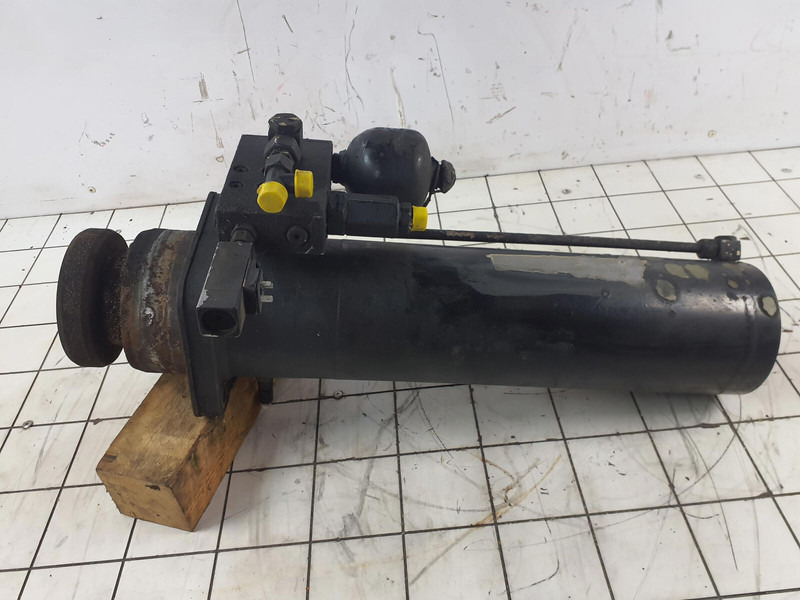 Liebherr LTM 1080-1 counterweight cylinder - Cilindro hidráulico por Guindaste: foto 4 Liebherr LTM 1080-1 counterweight cylinder - Cilindro hidráulico por Guindaste: foto 4