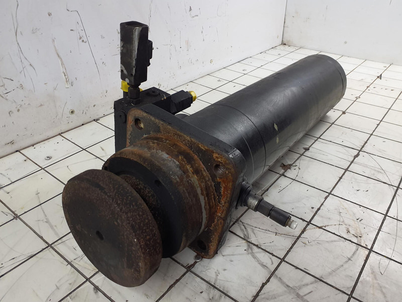 Liebherr LTM 1080-1 counterweight cylinder - Cilindro hidráulico por Guindaste: foto 2 Liebherr LTM 1080-1 counterweight cylinder - Cilindro hidráulico por Guindaste: foto 2