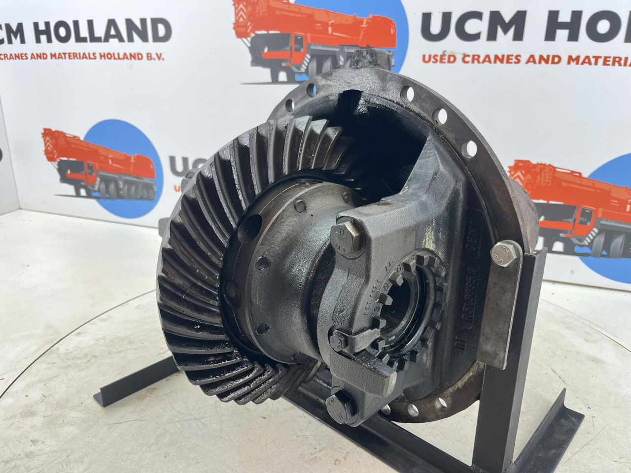 Liebherr LTM 1080 end differential 16x39 axle 4 - Diferencial por Grua móvel: foto 2 Liebherr LTM 1080 end differential 16x39 axle 4 - Diferencial por Grua móvel: foto 2