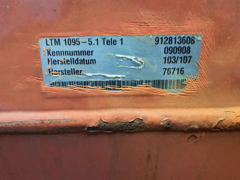 Liebherr LTM 1095-5.1 Telescopic section 1 - Carroceria e exterior por Guindaste: foto 5 Liebherr LTM 1095-5.1 Telescopic section 1 - Carroceria e exterior por Guindaste: foto 5