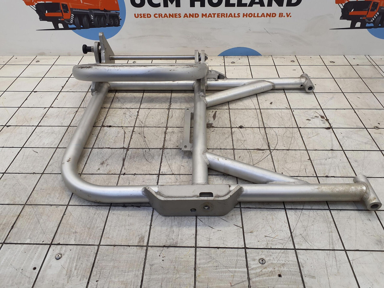 Liebherr LTM 1250-5.1 guard railing 40X500X760 - Carroceria e exterior por Grua móvel: foto 1 Liebherr LTM 1250-5.1 guard railing 40X500X760 - Carroceria e exterior por Grua móvel: foto 1