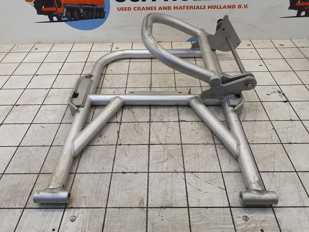 Liebherr LTM 1250-5.1 guard railing 40X500X760 - Carroceria e exterior por Grua móvel: foto 2 Liebherr LTM 1250-5.1 guard railing 40X500X760 - Carroceria e exterior por Grua móvel: foto 2