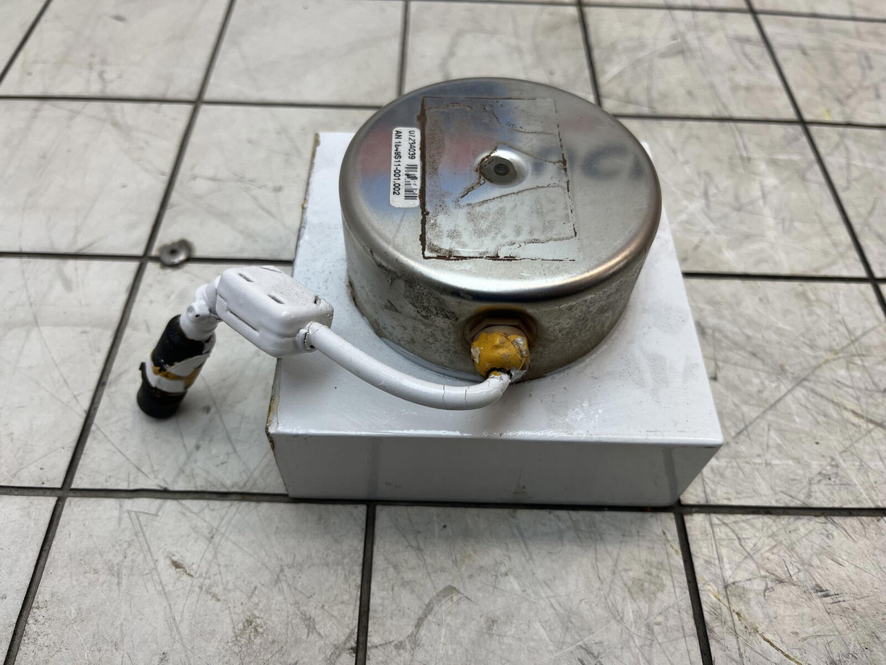 Liebherr LTM 1400-7.1 angle transmitter - Sistema elétrico por Guindaste: foto 2 Liebherr LTM 1400-7.1 angle transmitter - Sistema elétrico por Guindaste: foto 2