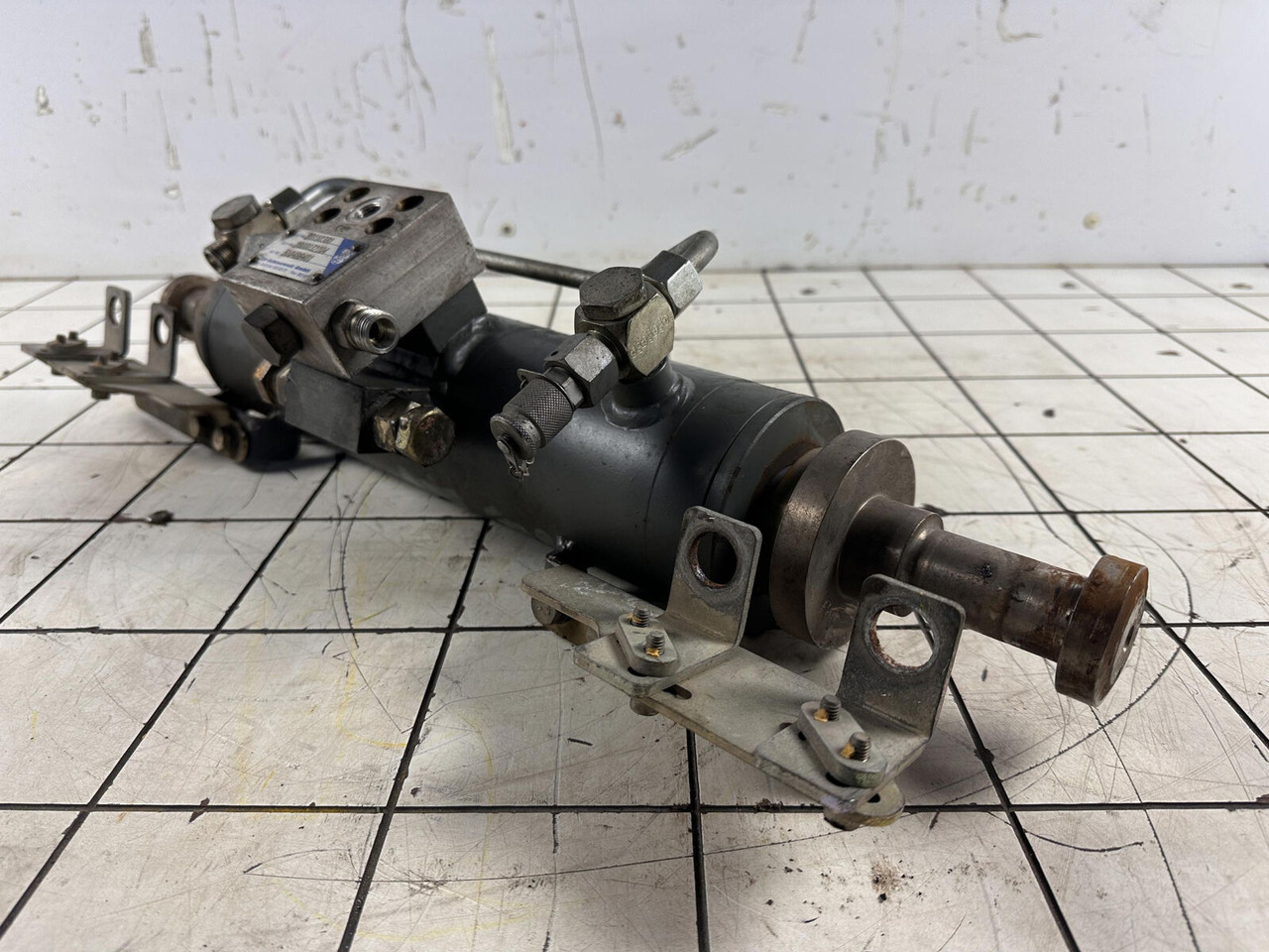 Liebherr MK 88 hydraulic ram - Cilindro hidráulico por Grua móvel: foto 1 Liebherr MK 88 hydraulic ram - Cilindro hidráulico por Grua móvel: foto 1