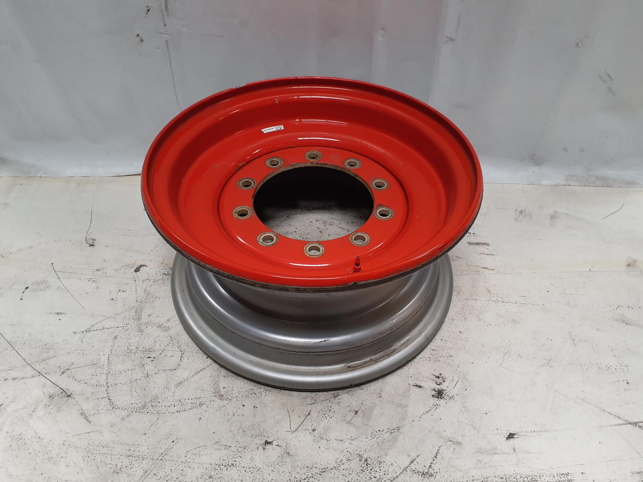 Liebherr Rim 445/95R25 10 12 1p - Jante por Guindaste: foto 1 Liebherr Rim 445/95R25 10 12 1p - Jante por Guindaste: foto 1