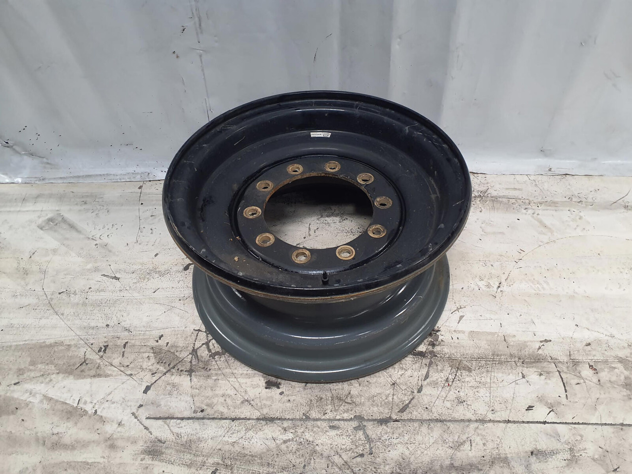 Liebherr Rim 445/95R25 10 12 1p - Jante por Guindaste: foto 1 Liebherr Rim 445/95R25 10 12 1p - Jante por Guindaste: foto 1