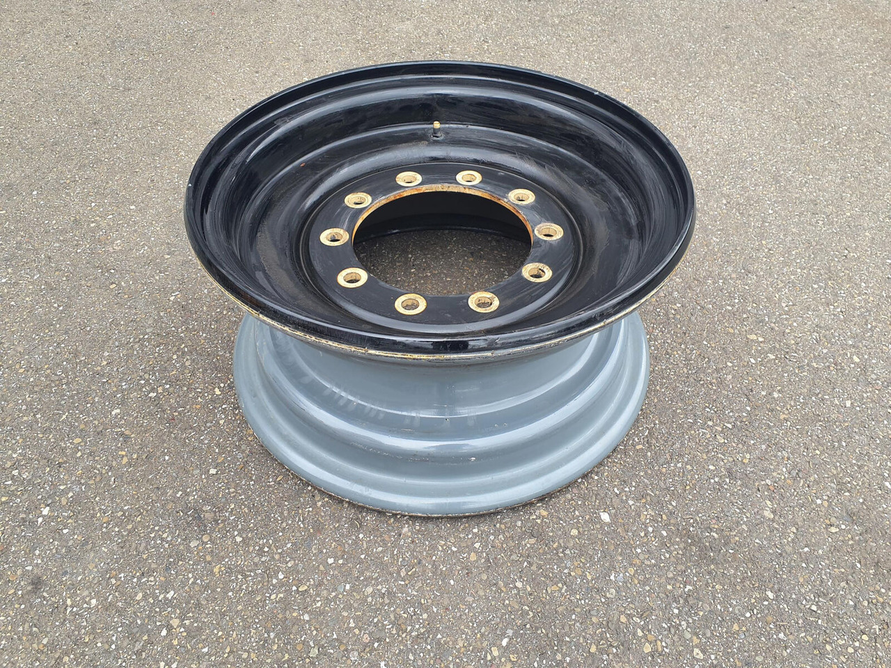 Liebherr Rim 445/95R25 10 12 1p - Jante por Guindaste: foto 1 Liebherr Rim 445/95R25 10 12 1p - Jante por Guindaste: foto 1