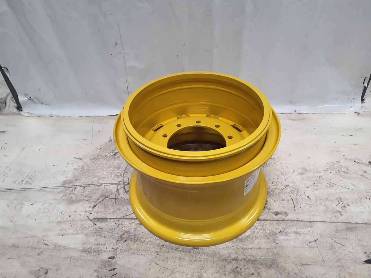 Liebherr Rim 525/80R25 10 21.5 3p - Jante por Guindaste: foto 1 Liebherr Rim 525/80R25 10 21.5 3p - Jante por Guindaste: foto 1