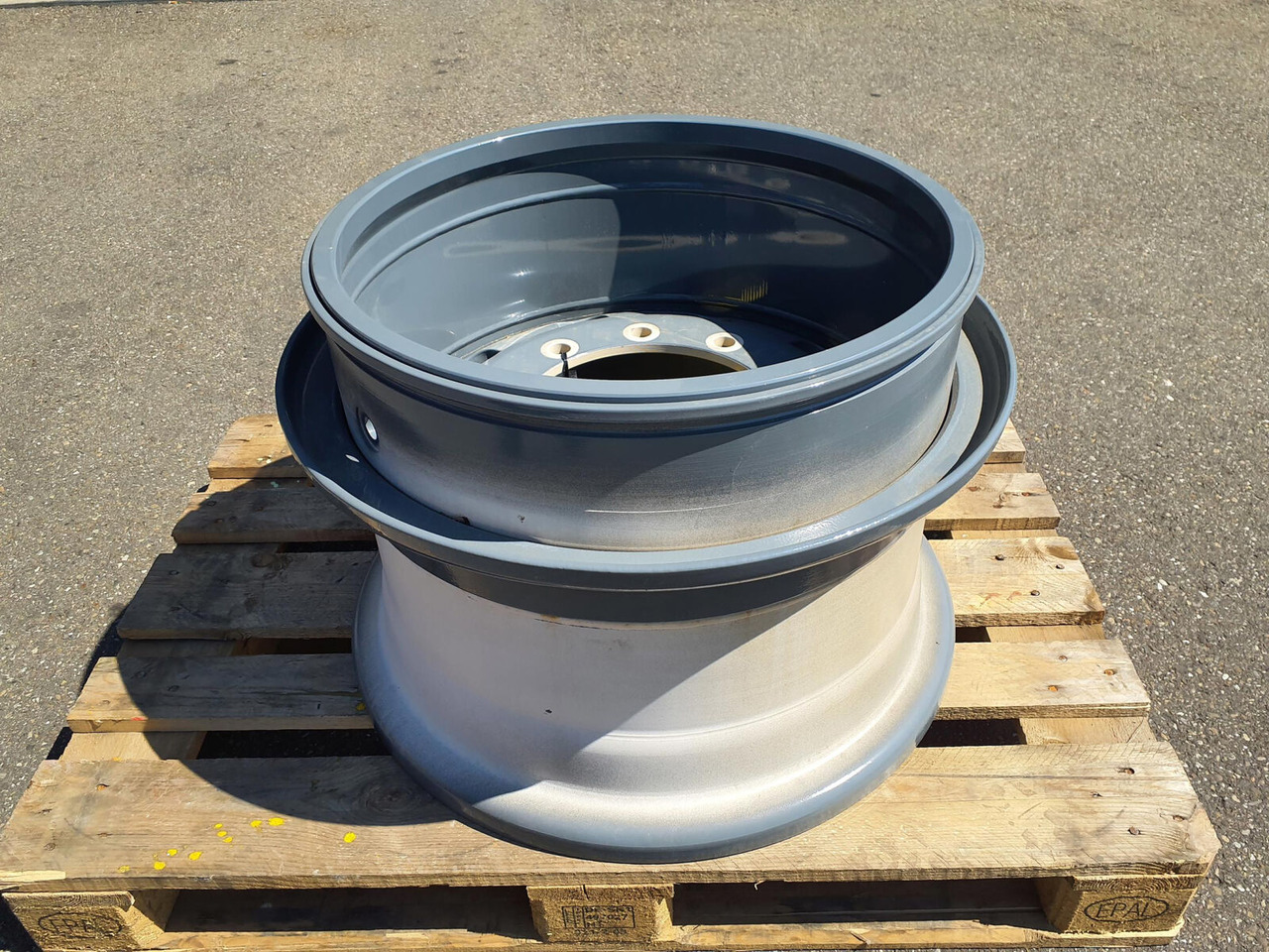 Liebherr Rim 525/80R25 10 21.5 3p - Jante por Guindaste: foto 1 Liebherr Rim 525/80R25 10 21.5 3p - Jante por Guindaste: foto 1
