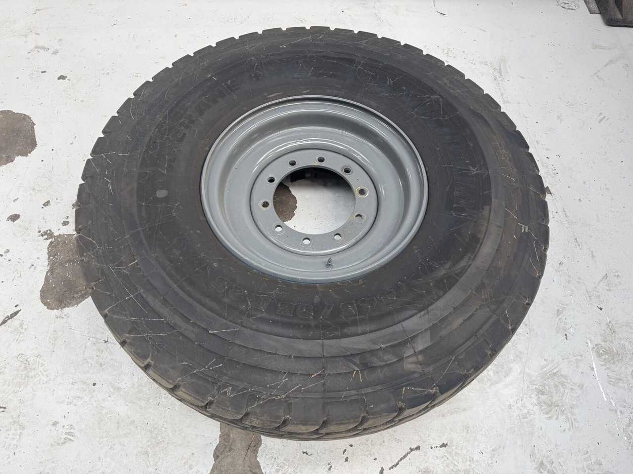Liebherr Wheel 445/95 R25 10 12 1p - Roda completa por Guindaste: foto 5 Liebherr Wheel 445/95 R25 10 12 1p - Roda completa por Guindaste: foto 5
