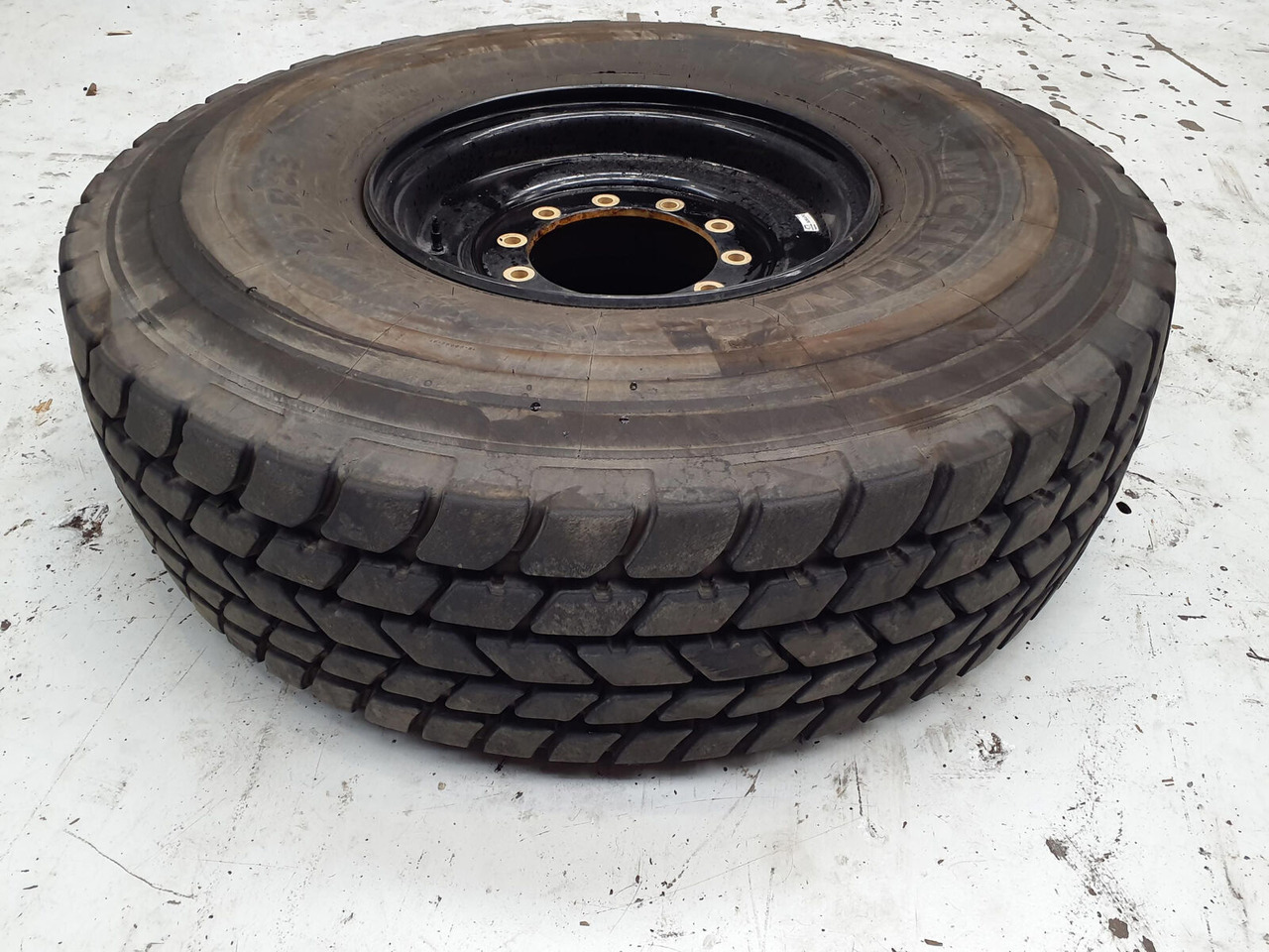 Liebherr Wheel 445/95R25 10 12 1p - Roda completa por Guindaste: foto 1 Liebherr Wheel 445/95R25 10 12 1p - Roda completa por Guindaste: foto 1