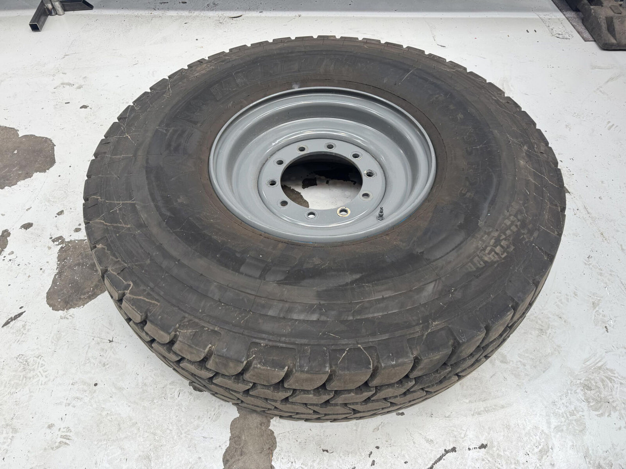 Liebherr Wheel 445/95R25 10 12 1p - Roda completa por Guindaste: foto 3 Liebherr Wheel 445/95R25 10 12 1p - Roda completa por Guindaste: foto 3