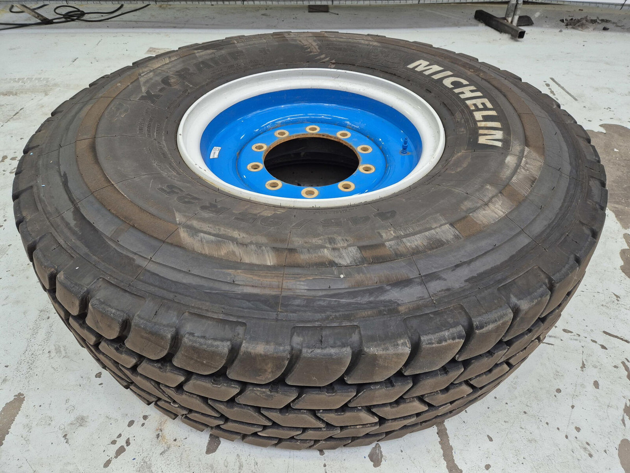 Liebherr Wheel 445/95R25 10 12 1p - Roda completa por Guindaste: foto 1 Liebherr Wheel 445/95R25 10 12 1p - Roda completa por Guindaste: foto 1