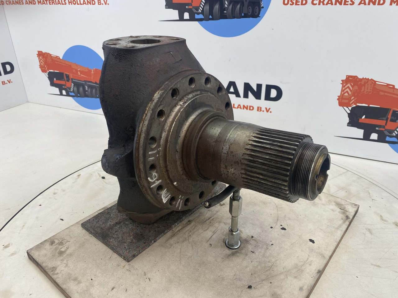 PPM 280 ATT Steering knuckle 16 holes axle 2 - Manga de eixo por Guindaste: foto 3 PPM 280 ATT Steering knuckle 16 holes axle 2 - Manga de eixo por Guindaste: foto 3