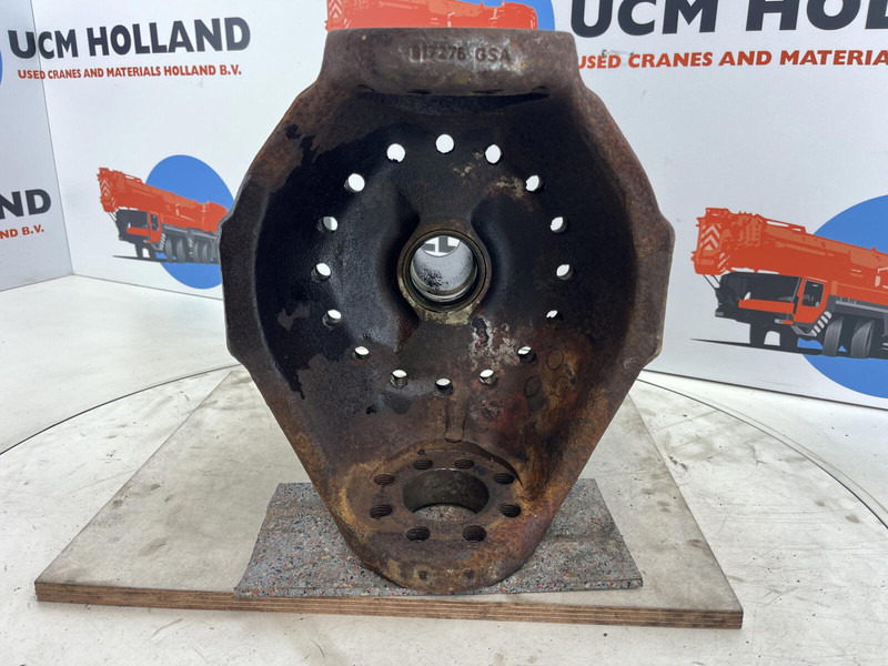 PPM ATT 600 Steering knuckle 16 holes axle 2 - Manga de eixo por Guindaste: foto 5 PPM ATT 600 Steering knuckle 16 holes axle 2 - Manga de eixo por Guindaste: foto 5