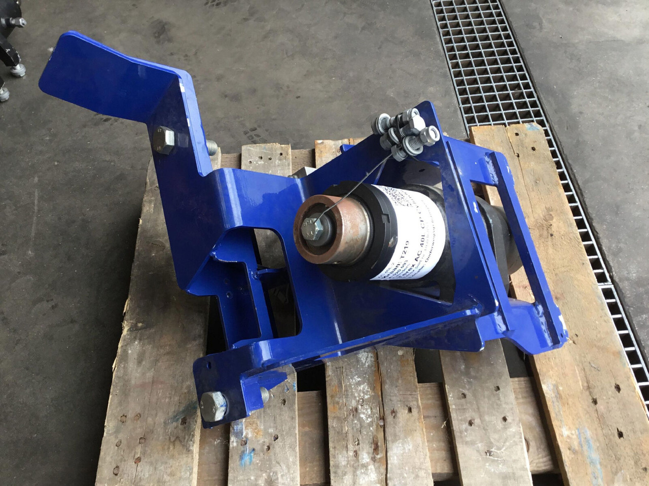 Terex AC 40L-2 counterweight cylinder support - Peça de reposição por Grua móvel: foto 1 Terex AC 40L-2 counterweight cylinder support - Peça de reposição por Grua móvel: foto 1