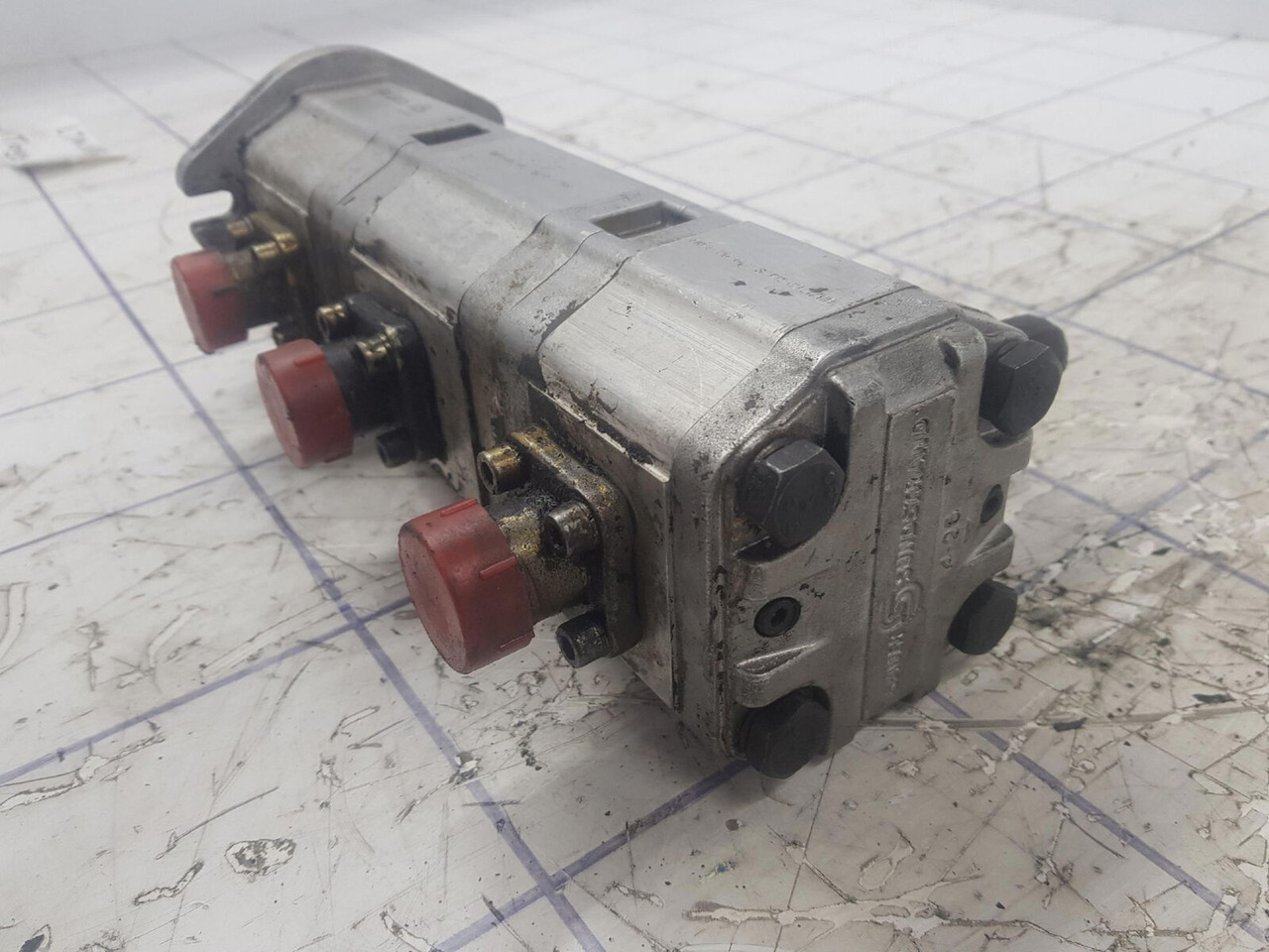 Sauer Sundstrand 3 way gear pump - Bomba hidráulica por Grua móvel: foto 3 Sauer Sundstrand 3 way gear pump - Bomba hidráulica por Grua móvel: foto 3
