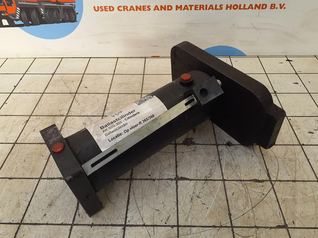 Terex AC 155 counterweight lift cylinder - Cilindro hidráulico por Grua móvel: foto 1 Terex AC 155 counterweight lift cylinder - Cilindro hidráulico por Grua móvel: foto 1