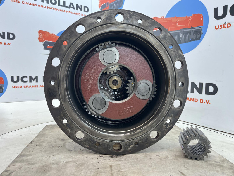 Terex AC 155 planetary gear 17-24-67-32-46-3-H135 - Suspensão por Guindaste: foto 4 Terex AC 155 planetary gear 17-24-67-32-46-3-H135 - Suspensão por Guindaste: foto 4