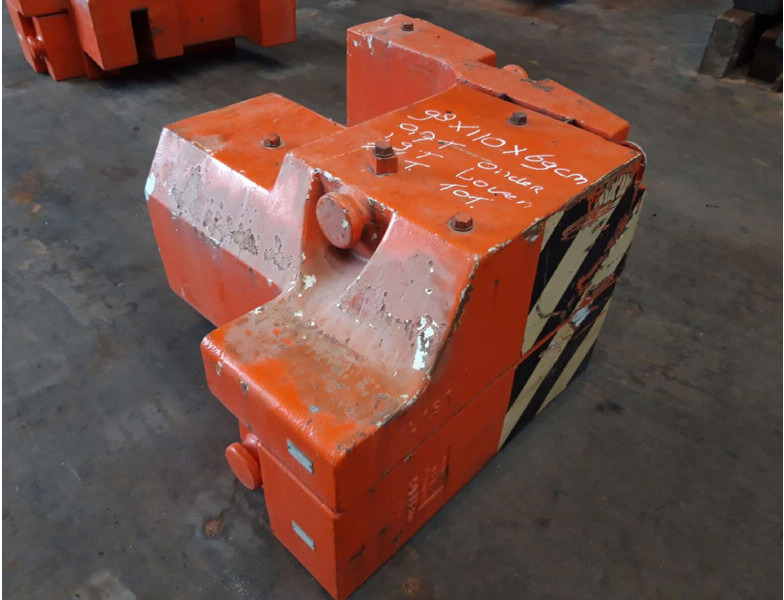 Terex AC 205 counterweight 2.6 ton (0.7/1.9t) - Contrapeso por Máquina de construção: foto 2 Terex AC 205 counterweight 2.6 ton (0.7/1.9t) - Contrapeso por Máquina de construção: foto 2