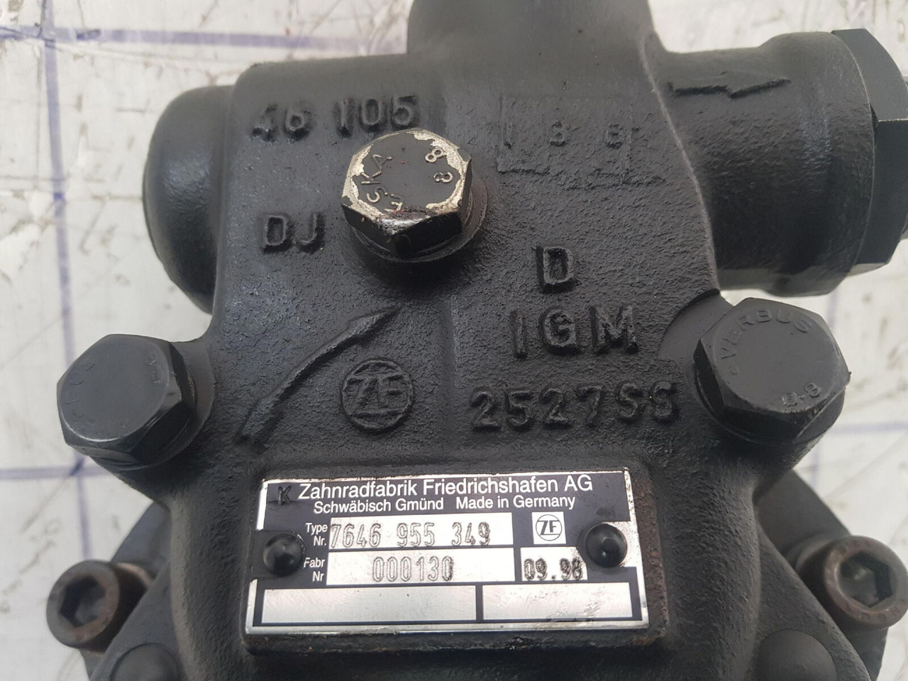 ZF ZF steering pump - Bomba de direção por Guindaste: foto 5 ZF ZF steering pump - Bomba de direção por Guindaste: foto 5