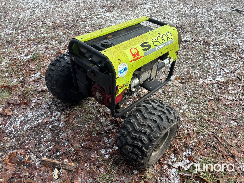 Elverk - Pramac S 8000 - Gerador elétrico: foto 5 Elverk - Pramac S 8000 - Gerador elétrico: foto 5