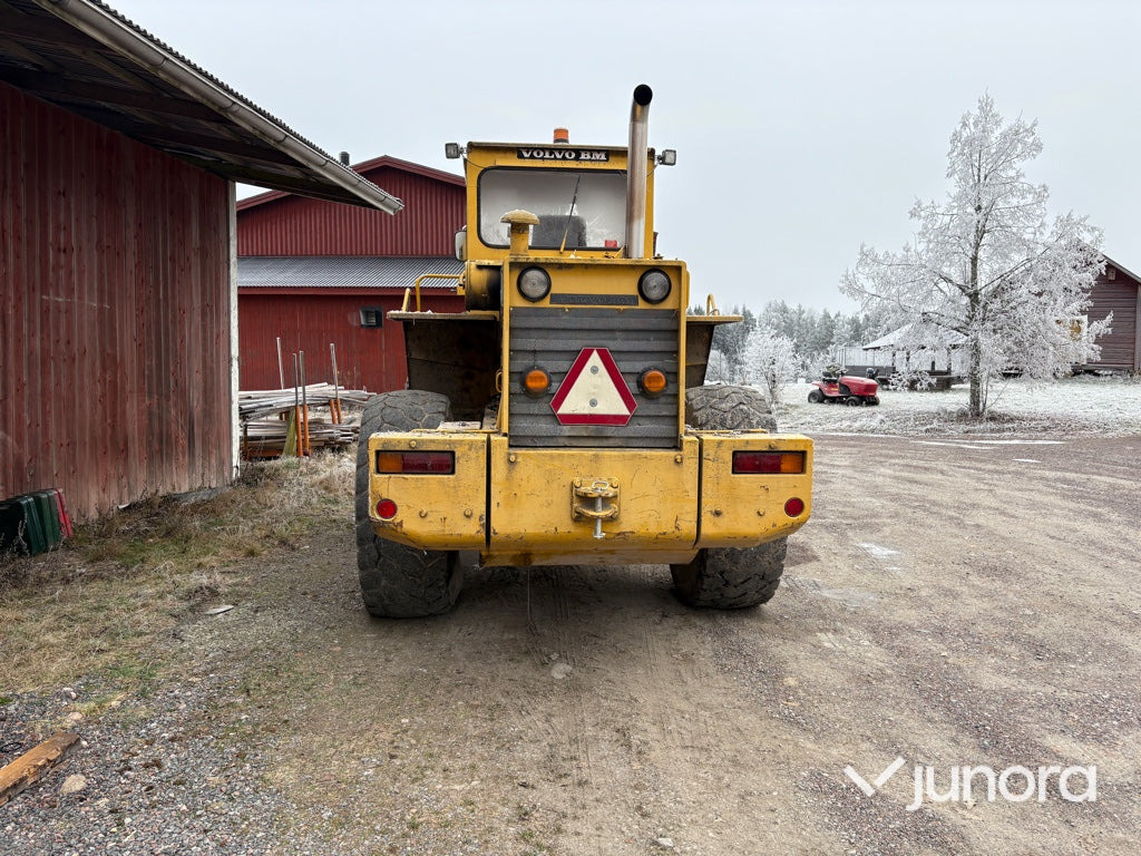 Hjullastare - Volvo BM LM-1240 - Pá carregadora de rodas: foto 3 Hjullastare - Volvo BM LM-1240 - Pá carregadora de rodas: foto 3