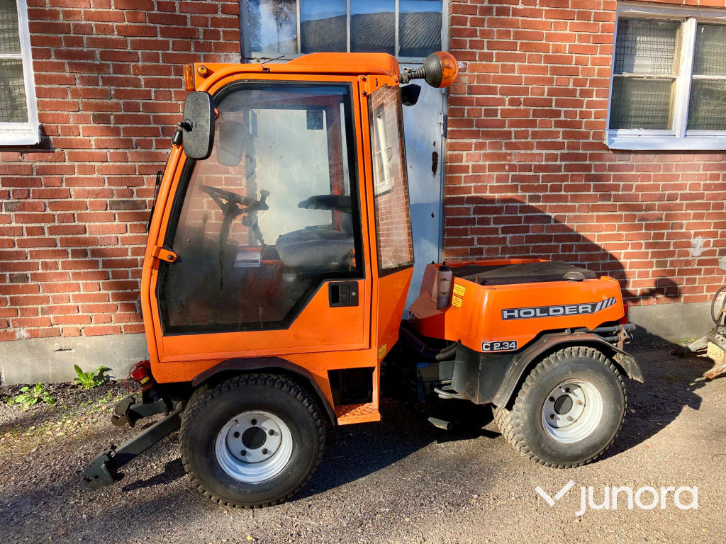 Holder C240 redskapsbärare - Trator municipal: foto 1 Holder C240 redskapsbärare - Trator municipal: foto 1