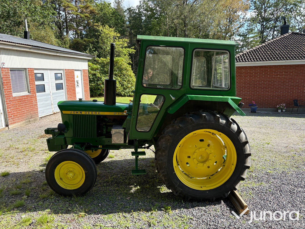 John Deere 2130 - Trator: foto 2 John Deere 2130 - Trator: foto 2