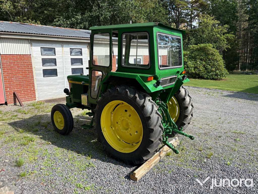 John Deere 2130 - Trator: foto 3 John Deere 2130 - Trator: foto 3