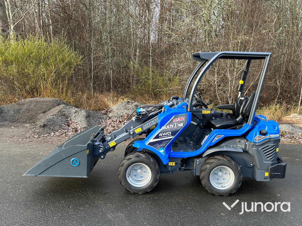 Kompaktlastare MultiOne 5.3 K med planeringskopa - Carregadora articulada: foto 4 Kompaktlastare MultiOne 5.3 K med planeringskopa - Carregadora articulada: foto 4