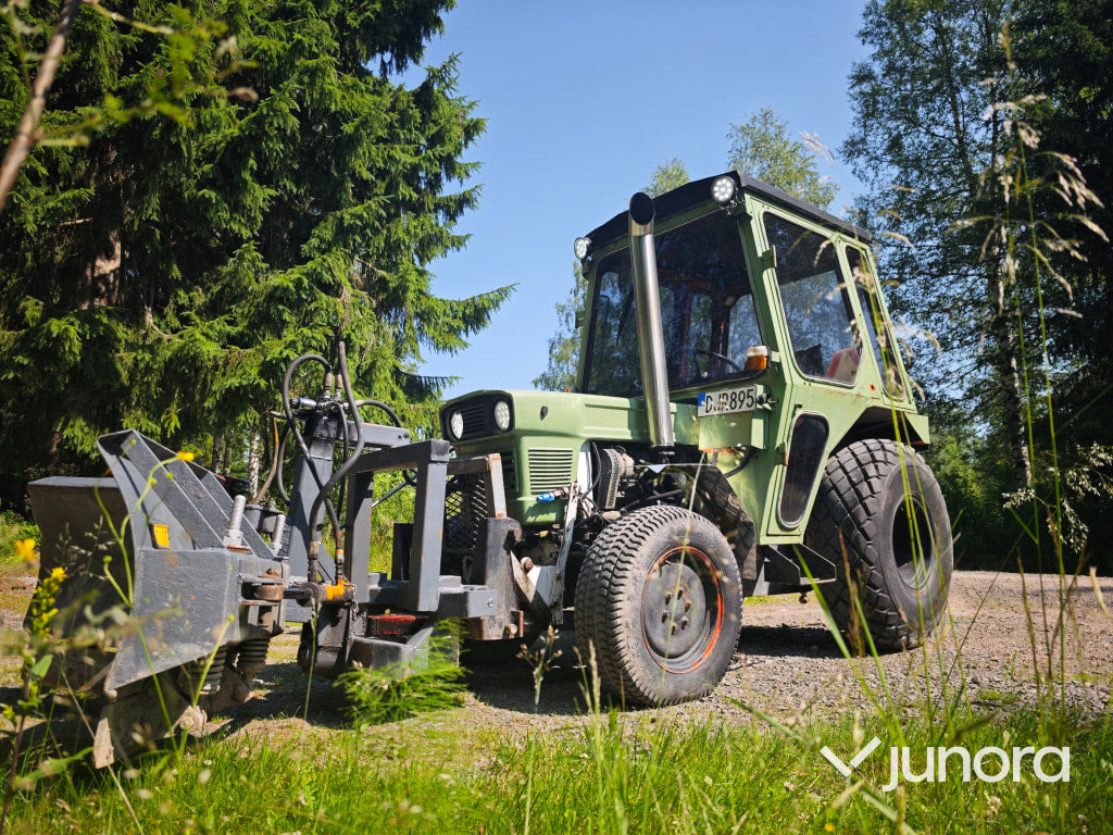 Kompakttraktor Kubota L245DT - Mini trator: foto 1 Kompakttraktor Kubota L245DT - Mini trator: foto 1