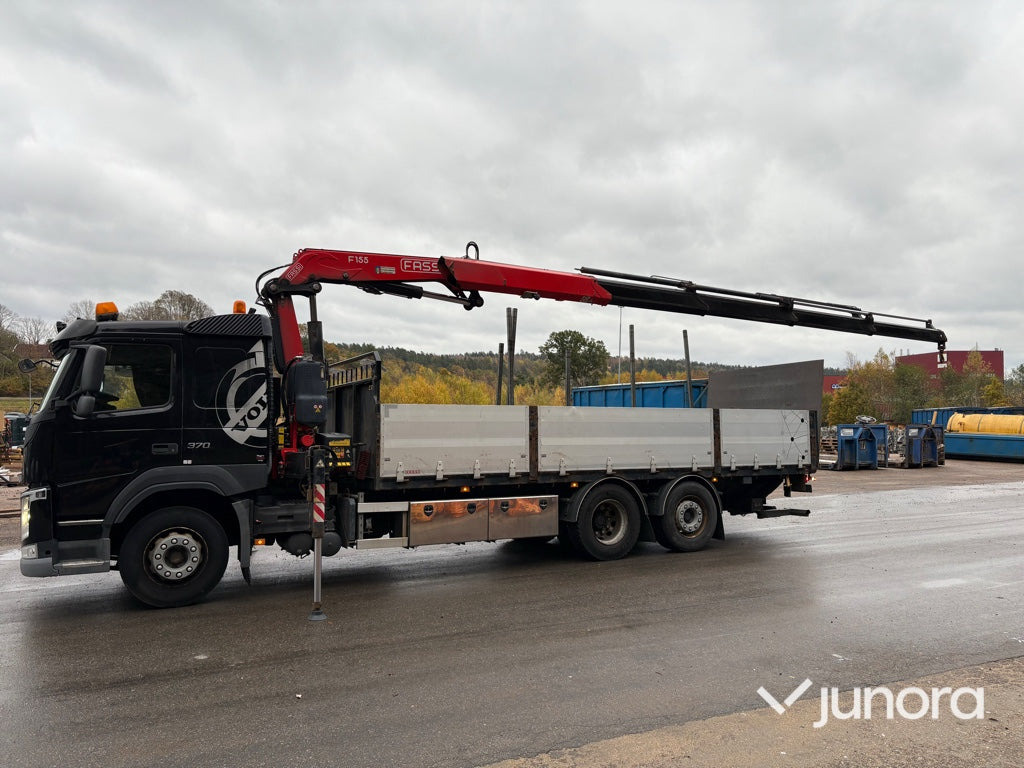 Lastbil med kran - Volvo FM 370 FASSI F155 - Camião de caixa aberta/ Plataforma, Camião grua: foto 4 Lastbil med kran - Volvo FM 370 FASSI F155 - Camião de caixa aberta/ Plataforma, Camião grua: foto 4