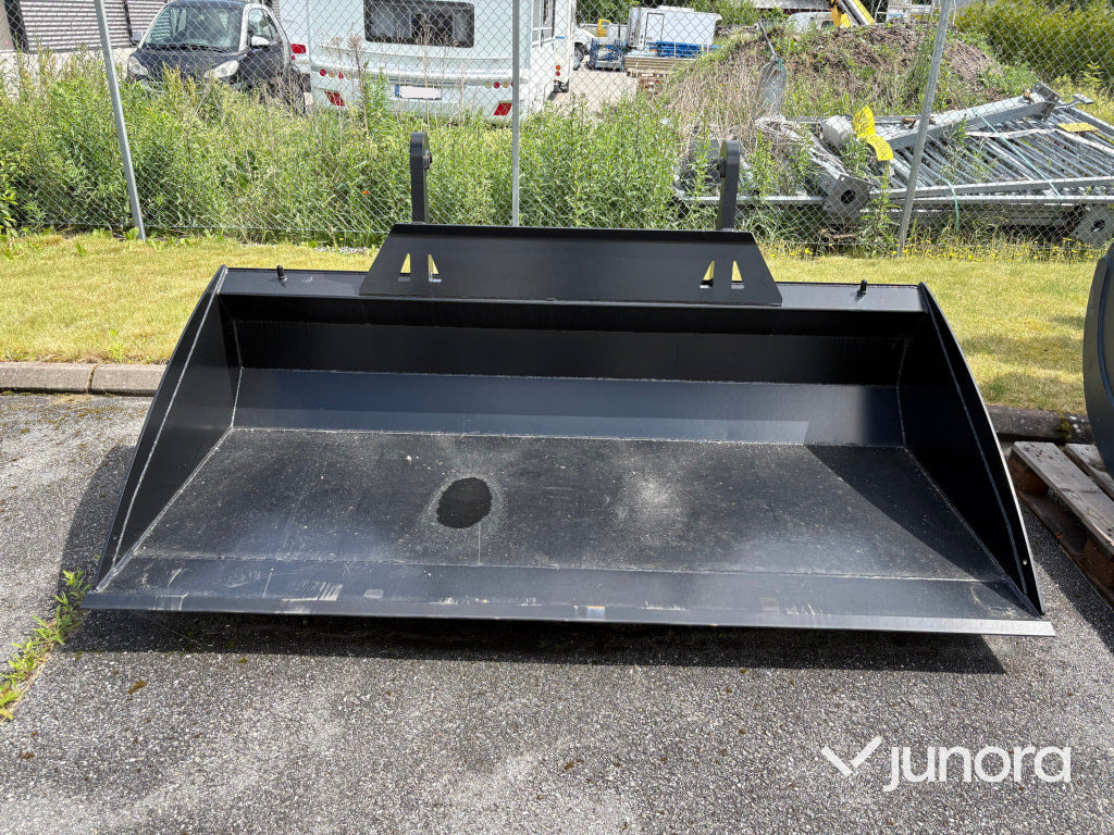 Planeringsskopa - Carrus, 1300L - Balde para carregadeiras: foto 1 Planeringsskopa - Carrus, 1300L - Balde para carregadeiras: foto 1