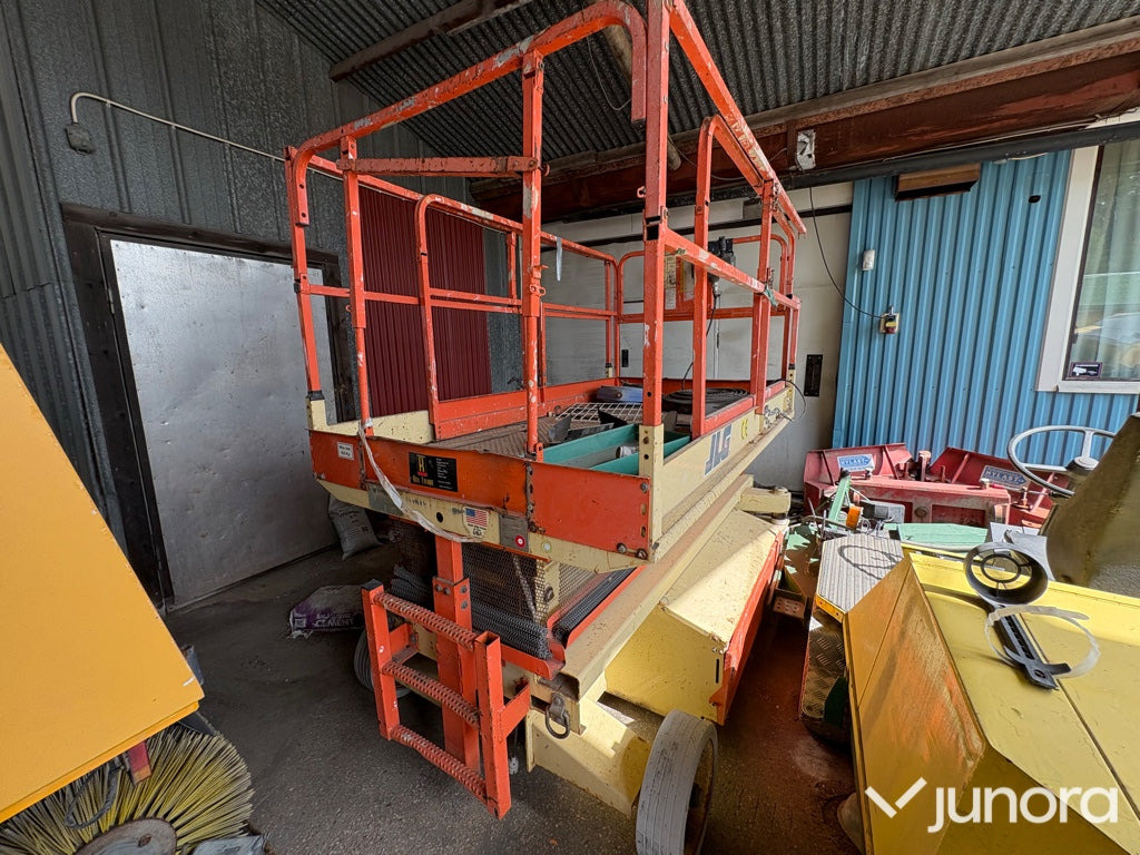 Saxlift - JLG Industries, 2658E - Plataforma de Tijera/ Plataforma de tesoura: foto 4 Saxlift - JLG Industries, 2658E - Plataforma de Tijera/ Plataforma de tesoura: foto 4