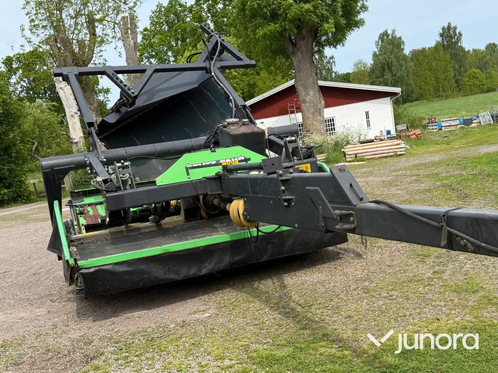 Slåtterkross Deutz-Fahr - Maquina para lavrar a terra: foto 2 Slåtterkross Deutz-Fahr - Maquina para lavrar a terra: foto 2